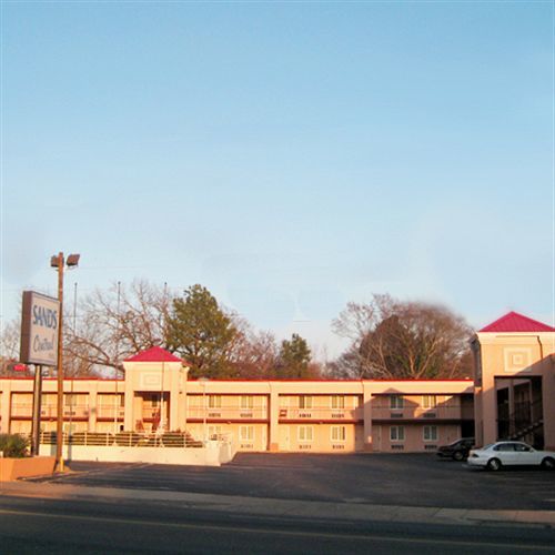 Sands Central Inn Hot Springs Exterior photo
